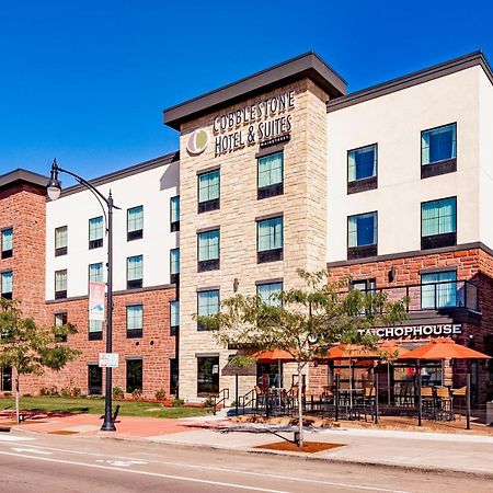 Cobblestone Hotel & Suites Superior Kültér fotó
