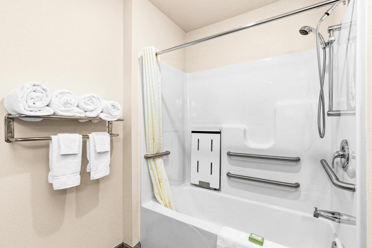 Cobblestone Hotel & Suites Superior Kültér fotó