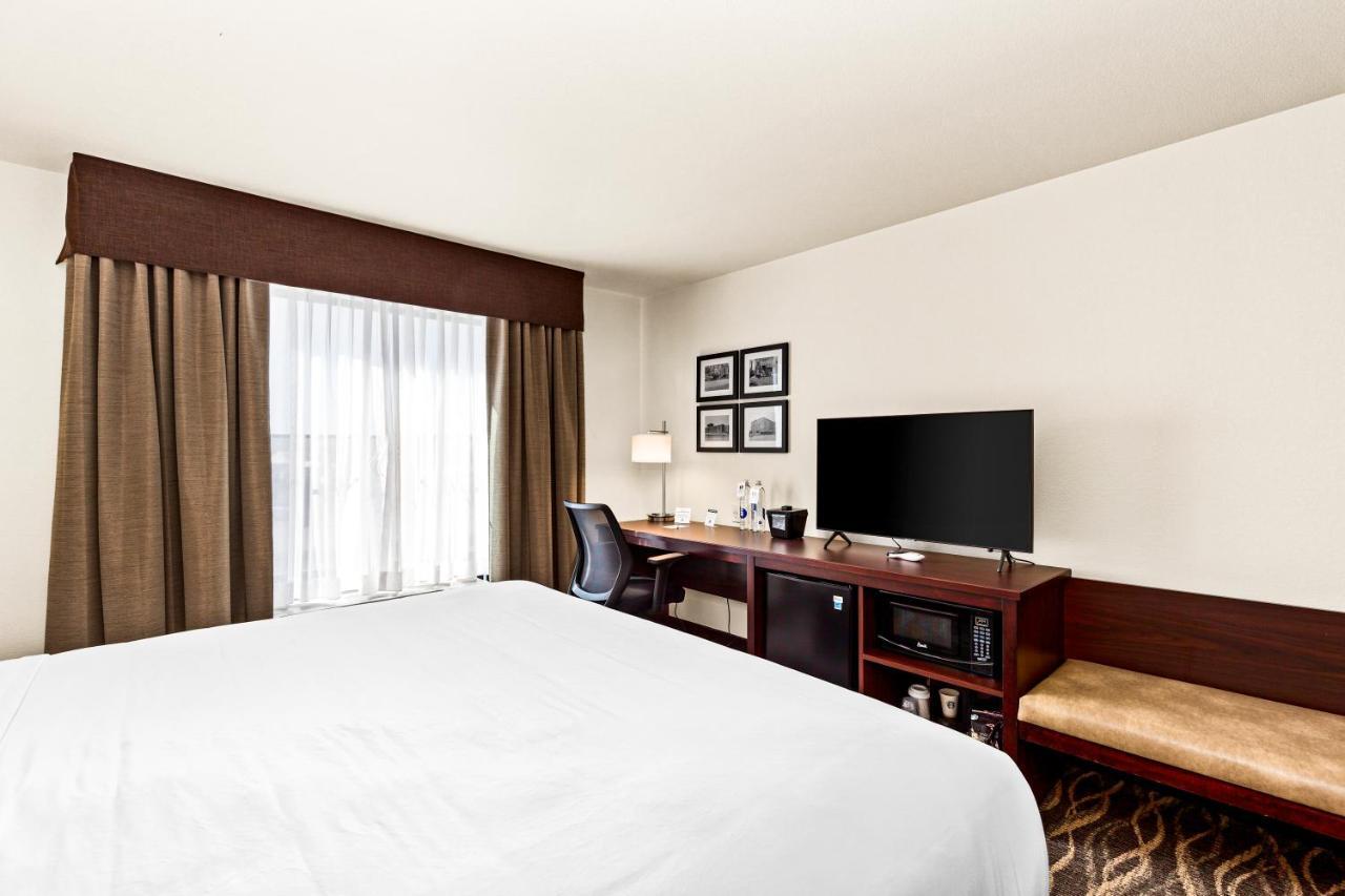 Cobblestone Hotel & Suites Superior Kültér fotó